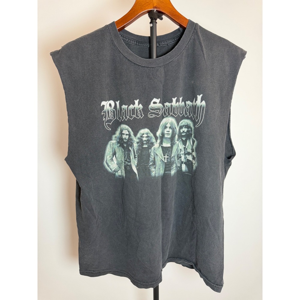 Vintage 2004 Black Sabbath Sleeveless T-Shirt cut Winterland Tag Mens Large